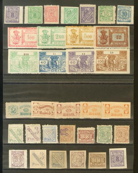 1122 | Revenue Stamps