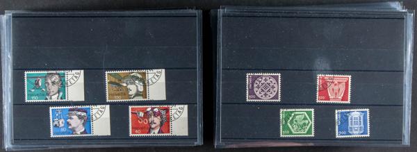 453 | Lots and Collections