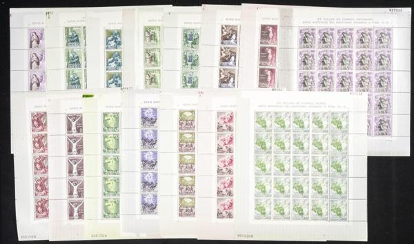 107 | Spanish Collection. Sets and stamps stock