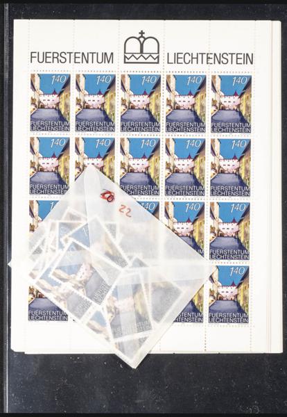 1035 | Liechtenstein. Stock de Series y Sellos
