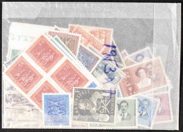 1110 | Luxembourg. Sets and stamps stock