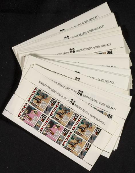 1005 | Netherlands. Sets and stamps stock