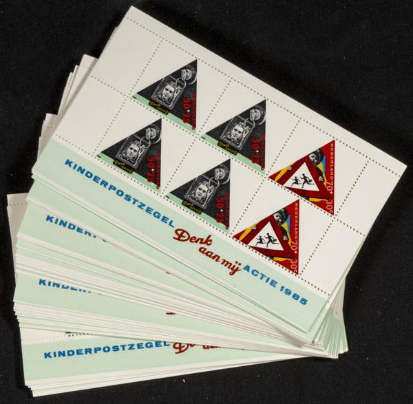 1007 | Netherlands. Sets and stamps stock