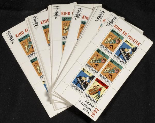 1016 | Netherlands. Sets and stamps stock