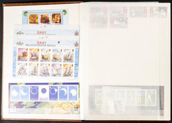 728 | Guernsey. Lots and Collections