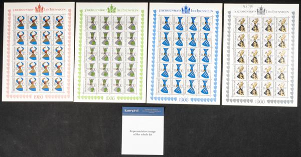 800 | Liechtenstein. Sets and stamps stock