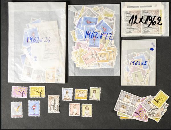 900 | Luxembourg. Sets and stamps stock