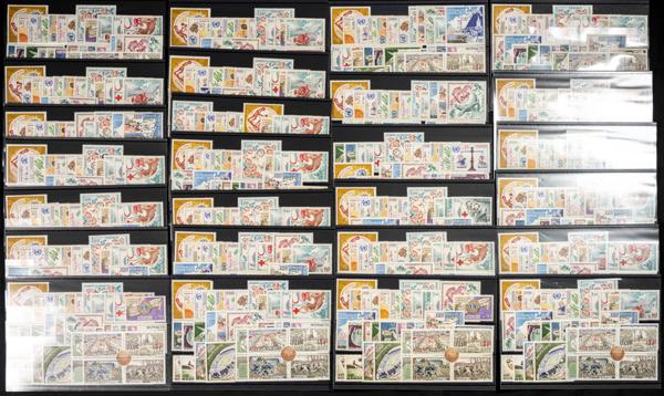 590 | Mónaco. Stock de Series y Sellos