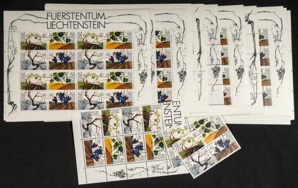 695 | Liechtenstein. Stock de Series y Sellos