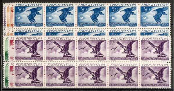 696 | Liechtenstein. Stock de Series y Sellos