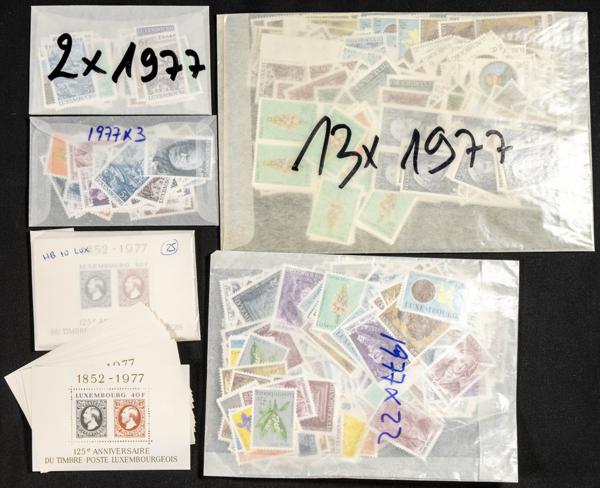758 | Luxemburgo. Stock de Series y Sellos