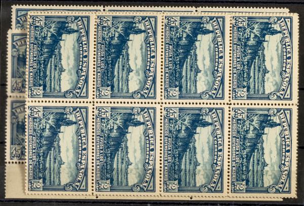 77 | Lotes y Colecciones.España. Stock de Series y Sellos