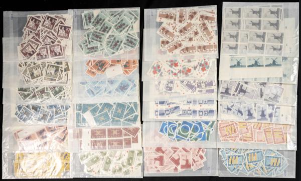 815 | Netherlands. Sets and stamps stock