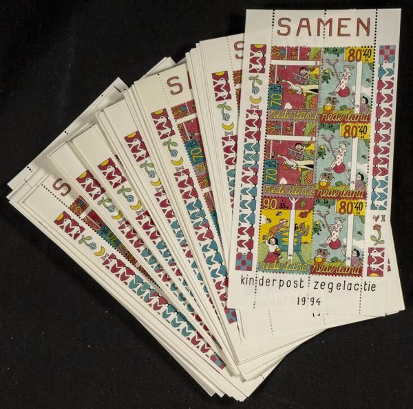 881 | Países Bajos. Stock de Series y Sellos