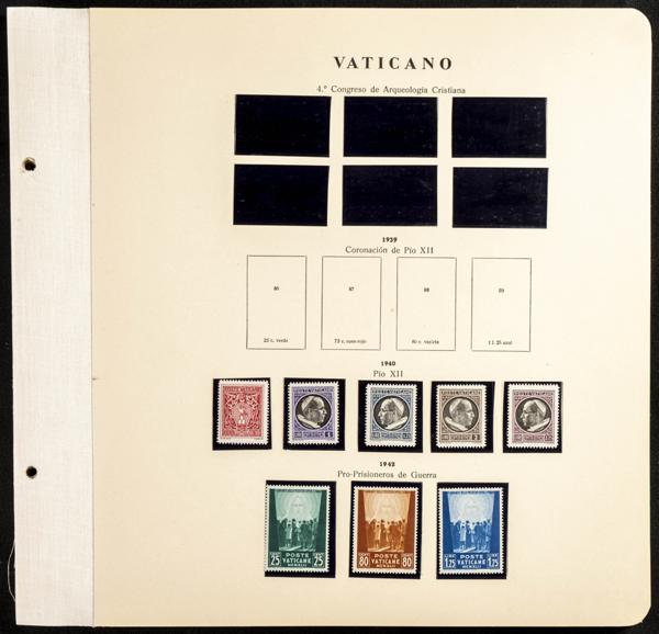 942 | Lots and Collections