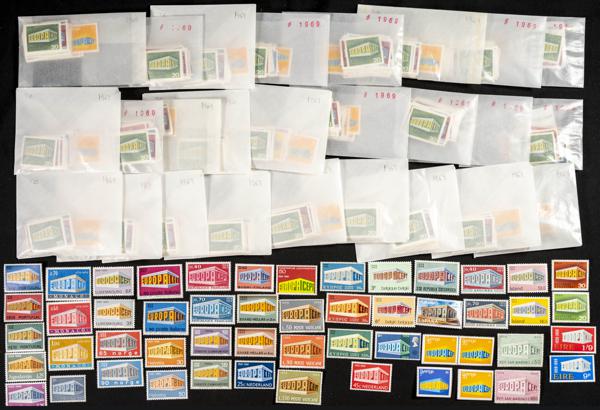 982 | Tema Europa. Stock de Series y Sellos