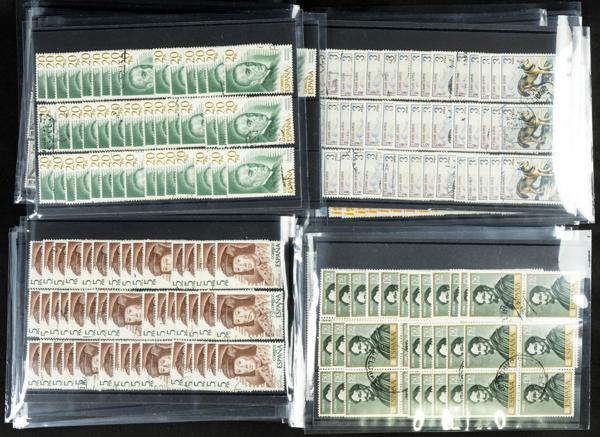 1115 | Spanish Collection