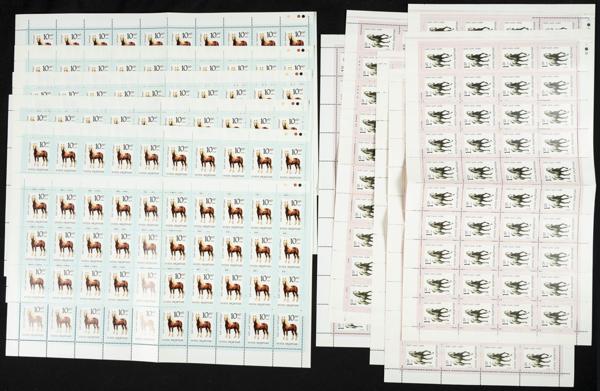 11 | Albania. Sets and stamps stock