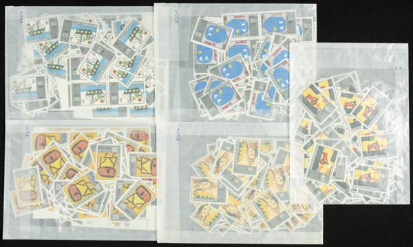 503 | Netherlands. Sets and stamps stock