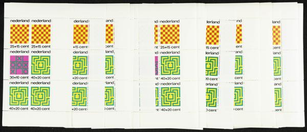 547 | Netherlands. Sets and stamps stock