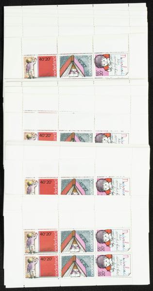 554 | Netherlands. Sets and stamps stock