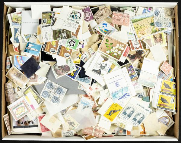 707 | Lots and Collections