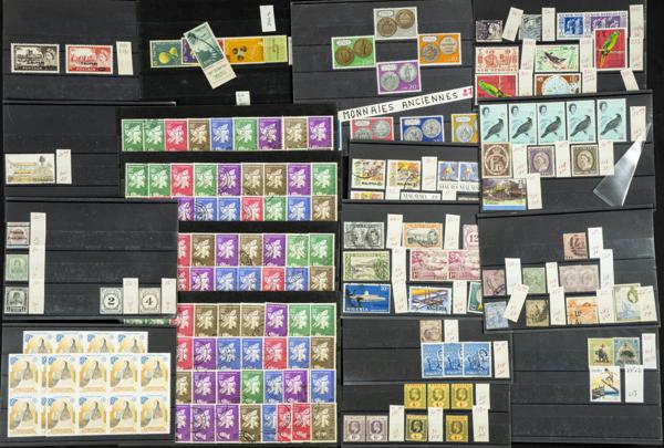 715 | Lots and Collections