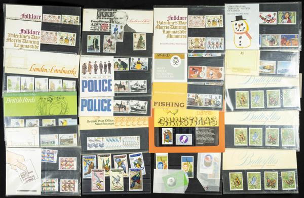 732 | Lots and Collections