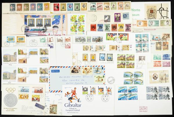 740 | Lots and Collections