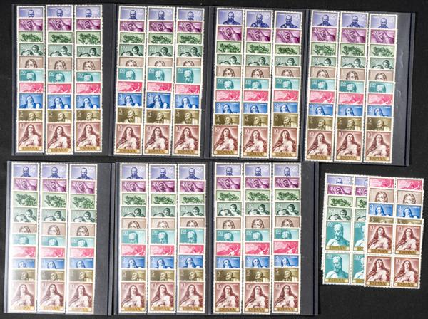 915 | Spanish Collection. Sets and stamps stock