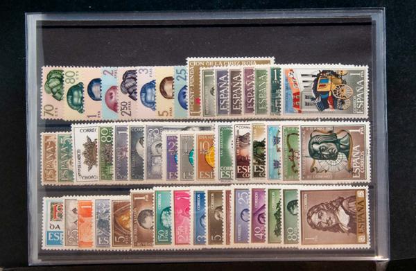 157 | Spanish Collection. Sets and stamps stock